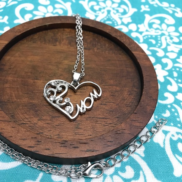 💙💎Little Cute Mom Necklace💎💙Fashion Jewelry - Picture 8 of 8